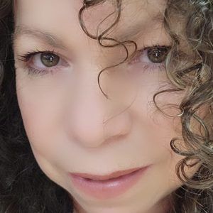 Meet your Posher, Karla